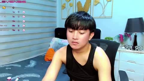 Snapshot of itsme_berniexx chatting on December 2024 07:11:02 PM ask me online show from December 2024 07:11:02 PM