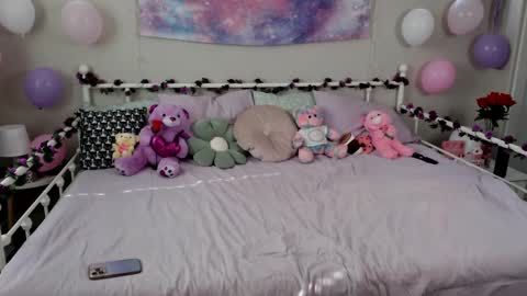 Nikki Sweet online show from February 2025 07:13:01 PM