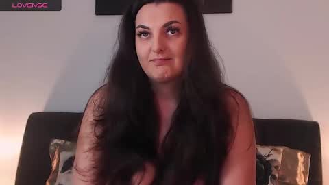 Melissa Khaan online show from February 2025 10:03:02 AM