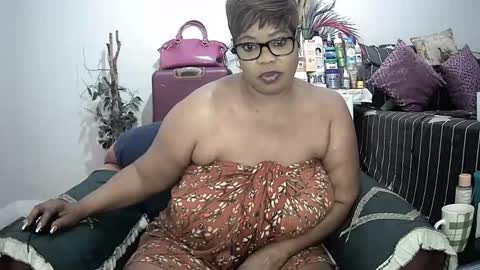 Snapshot of itumeleng74 chatting on January 2025 07:03:01 AM itumeleng74 online show from January 2025 07:03:01 AM