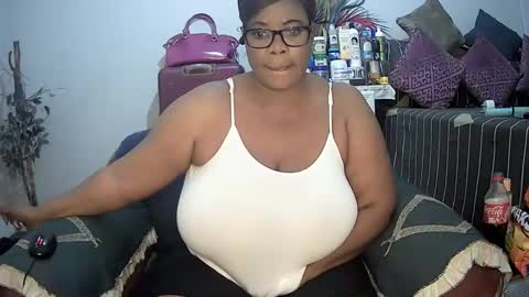 Snapshot of itumeleng74 chatting on February 2025 06:17:02 PM itumeleng74 online show from February 2025 06:17:02 PM