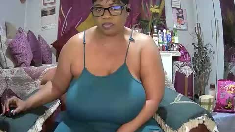 Snapshot of itumeleng74 chatting on September 2025 03:50:02 AM itumeleng74 online show from September 2025 03:50:02 AM