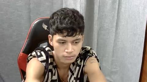 itzme_john online show from April 2026 07:18:02 PM