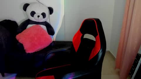 ivanna_essis online show from September 2025 01:30:01 AM