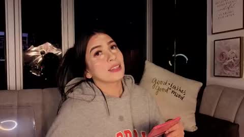 Ivanna West online show from November 2025 10:06:01 AM