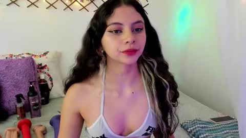 Ivanna online show from November 2025 04:51:02 PM