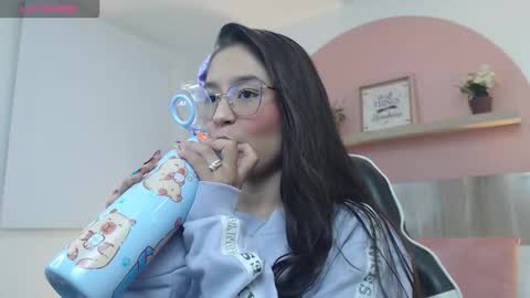 I V E T T E online show from March 2026 02:33:02 AM