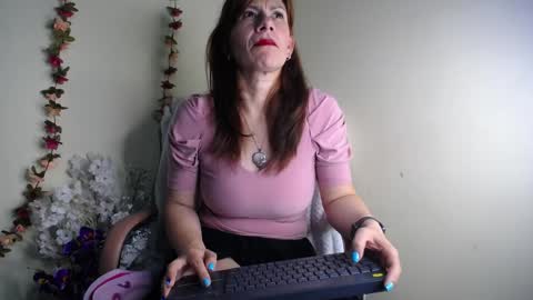 Ivonne online show from May 2026 10:07:01 PM