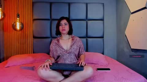 IVONNY online show from June 2026 01:44:02 AM