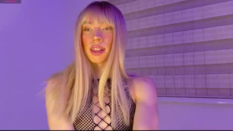 Ivonny online show from December 2025 03:15:02 AM