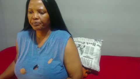 Snapshot of ivorytits48 chatting on March 2025 03:54:01 AM IVORYTITS48 online show from March 2025 03:54:01 AM