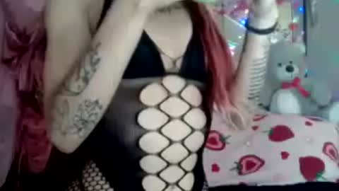 Snapshot of ivorytrixx chatting on June 2026 04:01:01 AM ivorytrixx online show from June 2026 04:01:01 AM
