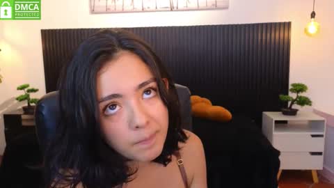  IVY online show from October 2025 05:52:02 AM