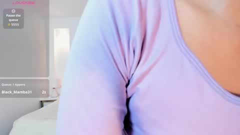 Snapshot of ivy_rein chatting on October 2025 08:17:01 PM NEW MODEL Ivy online show from October 2025 08:17:01 PM