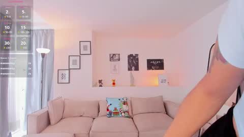 Snapshot of ivy_rein chatting on November 2025 04:49:01 PM NEW MODEL Ivy online show from November 2025 04:49:01 PM