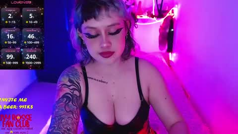 Snapshot of ivy_rosse chatting on May 2026 09:42:01 PM You can find more of me here online show from May 2026 09:42:01 PM