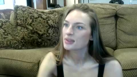 ivygrave online show from November 2025 04:06:01 PM