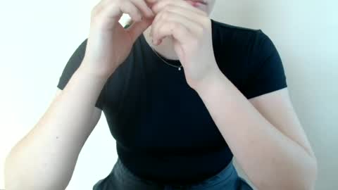 ivyivy77 online show from June 2026 06:05:01 AM