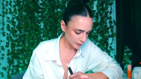 Snapshot of ivyjonson chatting on December 2024 05:11:02 PM Miss Ivy online show from December 2024 05:11:02 PM