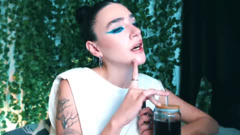 Snapshot of ivyjonson chatting on December 2024 04:59:02 PM Miss Ivy online show from December 2024 04:59:02 PM