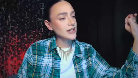 Snapshot of ivyjonson chatting on March 2025 06:45:02 PM Miss Ivy online show from March 2025 06:45:02 PM