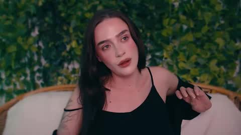 Snapshot of ivyjonson chatting on November 2025 05:45:03 PM Miss Ivy online show from November 2025 05:45:03 PM