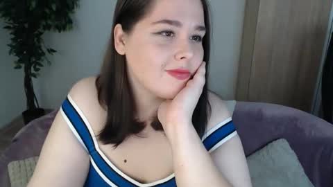 Ivy online show from October 2025 08:01:01 AM