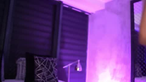 IvyRowa online show from September 2025 06:02:02 PM