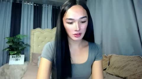 iwillcum4u_ online show from March 2026 05:52:01 AM