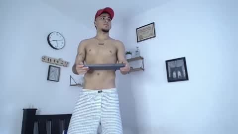 izaack online show from March 2025 08:31:02 PM