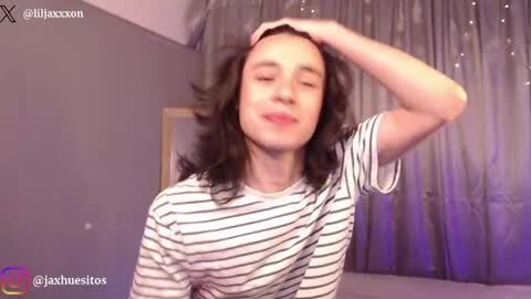Hey im Jaxxxon check my info     online show from May 2026 12:34:02 PM