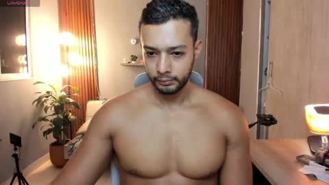 Calix  Independient model Insta and twt Calixsnake online show from June 2026 10:35:02 PM