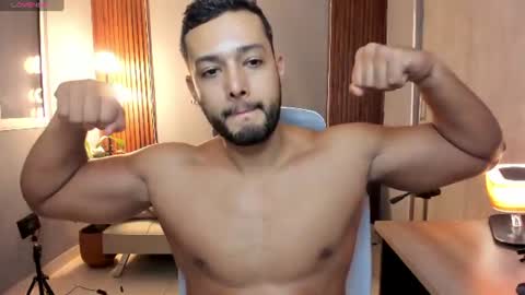 Calix  Independient model Insta and twt Calixsnake online show from June 2026 08:20:02 PM