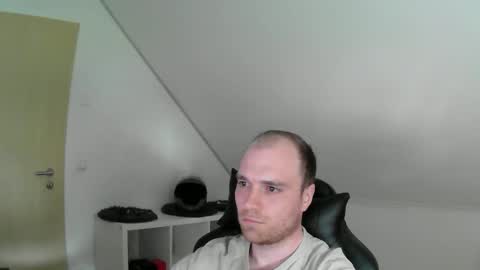 here4y online show from April 2026 02:25:01 PM