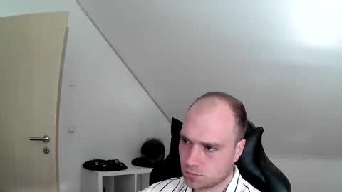 Snapshot of j_german783377 chatting on May 2026 06:18:02 AM here4y online show from May 2026 06:18:02 AM