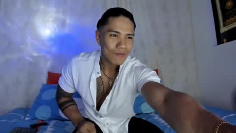 Snapshot of j_musiry chatting on March 2025 06:03:01 AM i am juan musiry independent model online show from March 2025 06:03:01 AM