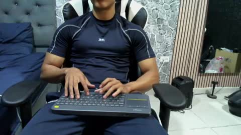 Snapshot of jace_parker chatting on May 2026 12:17:01 AM jace_parker online show from May 2026 12:17:01 AM