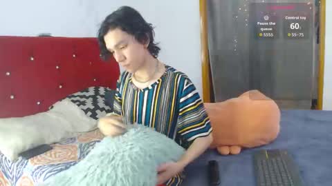 Laick online show from November 2025 03:32:02 AM