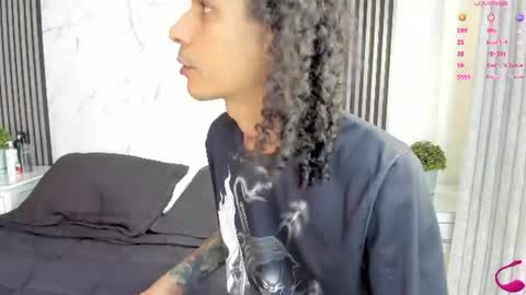 Snapshot of jackandrosse_ chatting on June 2026 01:37:01 PM Jack Rosse online show from June 2026 01:37:01 PM