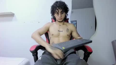 Snapshot of jackestaylor chatting on November 2025 04:55:02 AM Jackes Taylor online show from November 2025 04:55:02 AM