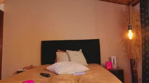 Snapshot of jackiie_ chatting on June 2026 01:48:02 PM jackiie_ online show from June 2026 01:48:02 PM