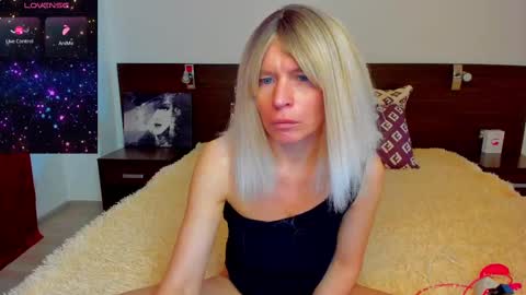 Snapshot of jacksallyevans chatting on March 2025 05:09:01 AM sallyevans online show from March 2025 05:09:01 AM