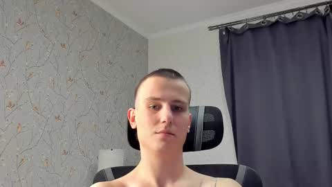 Nikolay online show from November 2025 05:02:01 PM