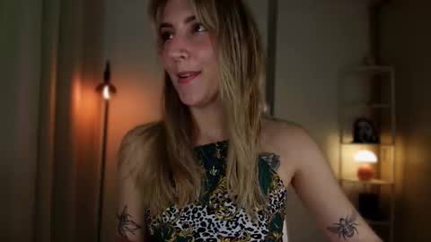 Linda Sofia help me get to 100 thumbs up online show from March 2026 01:29:02 AM