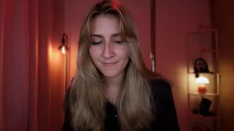 Linda Sofia help me get to 100 thumbs up online show from March 2026 02:06:01 AM