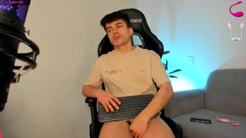 JACOB FERRER online show from February 2026 07:51:01 AM