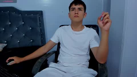 Jacob Lee online show from November 2025 09:59:01 PM