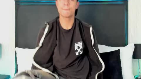 Jacob online show from October 2025 12:06:01 PM