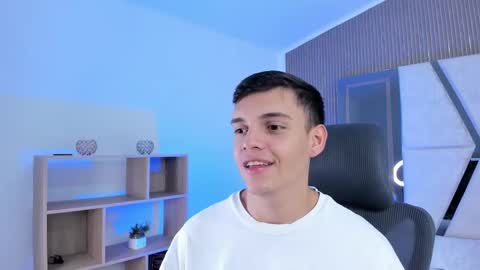 Jacob online show from November 2025 08:25:02 PM