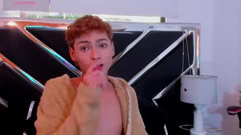 jacobrusso online show from December 2025 06:59:01 PM